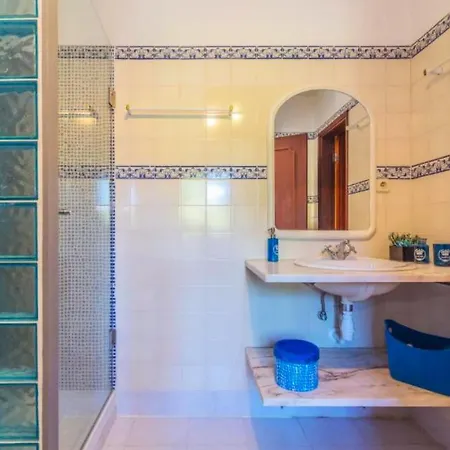 Villa Beautiful With Pool Walking Distance To Armacao de Pera