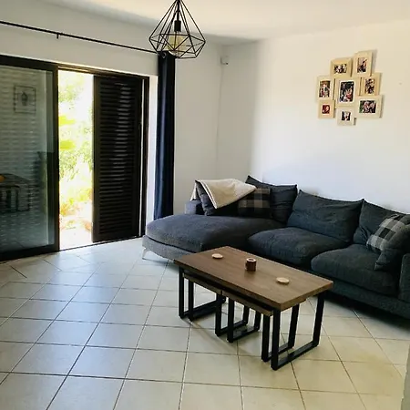 Villa Beautiful With Pool Walking Distance To *